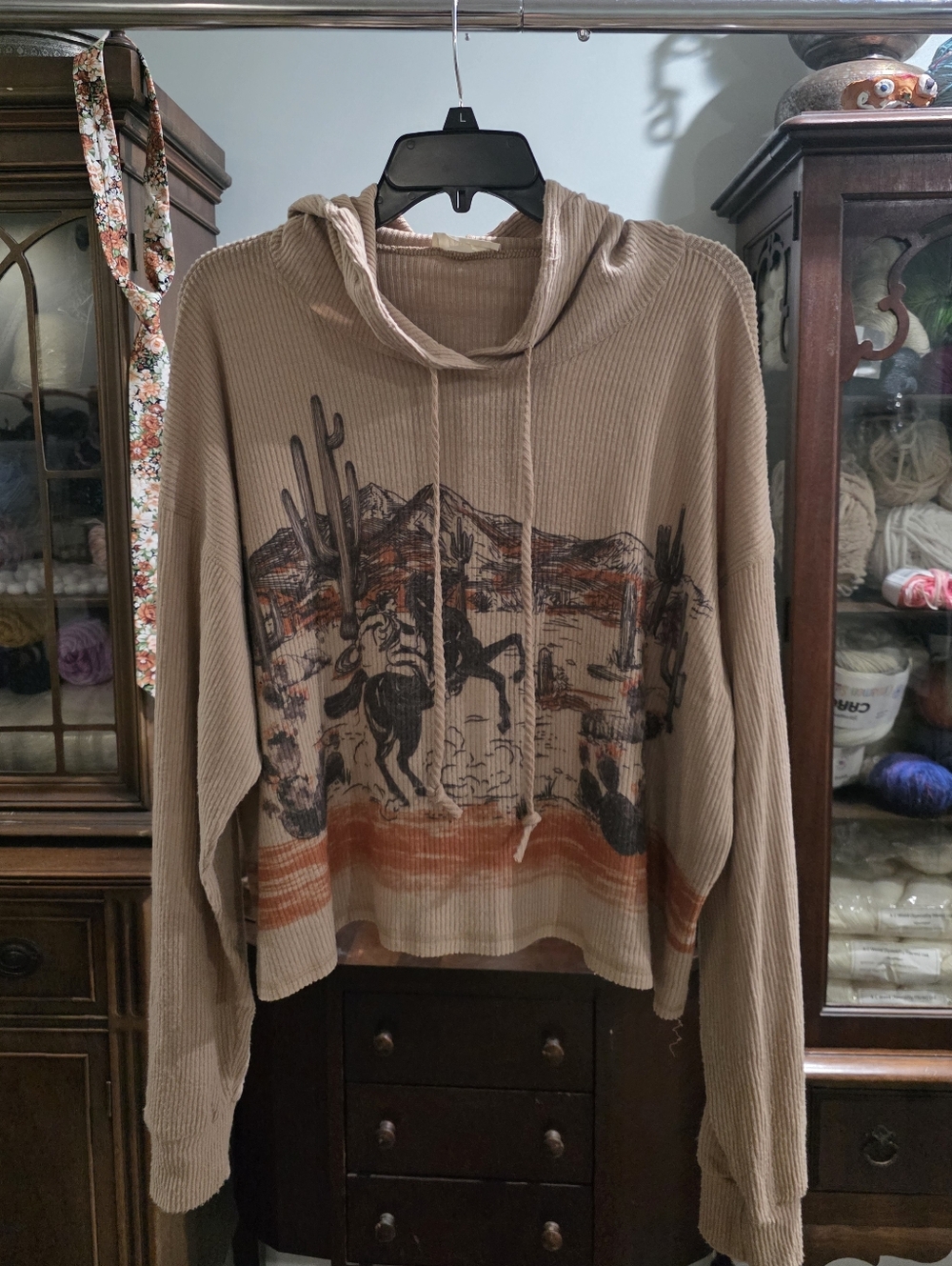 Women's Desert Graphic Hooded Sweatshirt - Beige